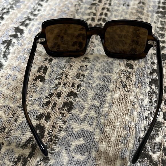 Oliver People’s Avri Square Tortoise Polarized Sunglasses 50mm New - Picture 5 of 13